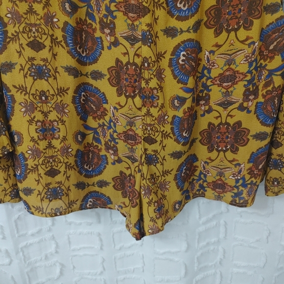 FOREVER 21 mustard yellow floral romper size M - Picture 7 of 12